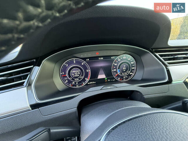 Белый Фольксваген Пассат, объемом двигателя 1.97 л и пробегом 195 тыс. км за 16999 $, фото 56 на Automoto.ua