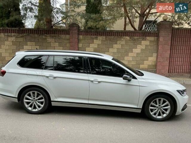 Белый Фольксваген Пассат, объемом двигателя 1.97 л и пробегом 268 тыс. км за 17000 $, фото 16 на Automoto.ua