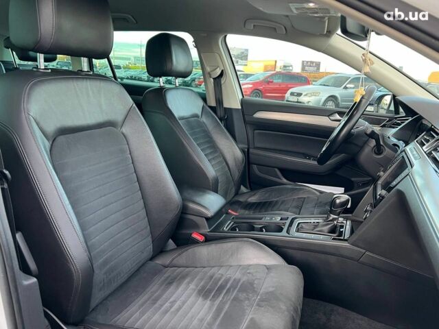 Белый Фольксваген Пассат, объемом двигателя 2 л и пробегом 316 тыс. км за 19480 $, фото 42 на Automoto.ua