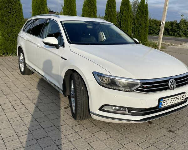 Белый Фольксваген Пассат, объемом двигателя 1.97 л и пробегом 360 тыс. км за 14700 $, фото 4 на Automoto.ua