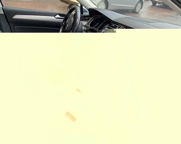 Белый Фольксваген Пассат, объемом двигателя 2 л и пробегом 205 тыс. км за 19800 $, фото 7 на Automoto.ua