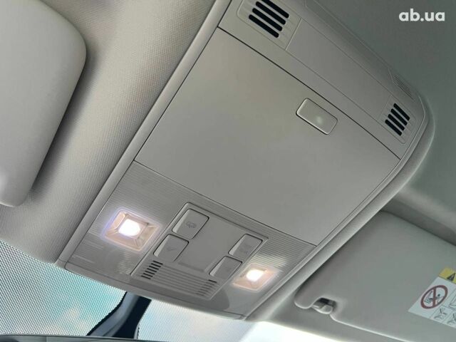 Белый Фольксваген Пассат, объемом двигателя 2 л и пробегом 316 тыс. км за 19480 $, фото 32 на Automoto.ua