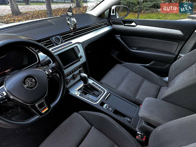 Білий Фольксваген Пассат, об'ємом двигуна 2 л та пробігом 336 тис. км за 14800 $, фото 34 на Automoto.ua