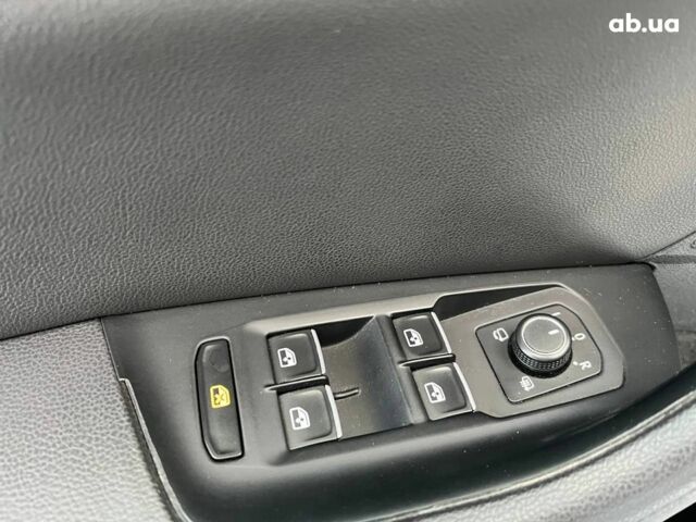 Белый Фольксваген Пассат, объемом двигателя 2 л и пробегом 316 тыс. км за 19480 $, фото 15 на Automoto.ua