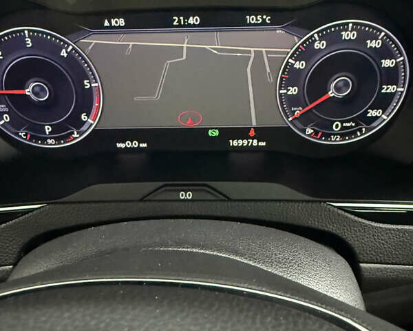 Белый Фольксваген Пассат, объемом двигателя 2 л и пробегом 169 тыс. км за 23999 $, фото 76 на Automoto.ua