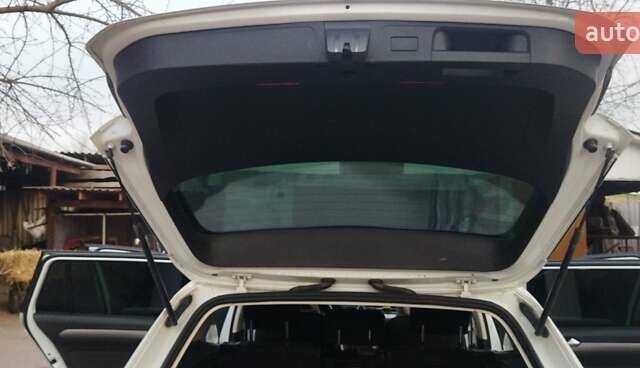 Білий Фольксваген Пассат, об'ємом двигуна 1.6 л та пробігом 298 тис. км за 13450 $, фото 23 на Automoto.ua