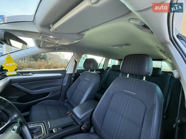 Белый Фольксваген Пассат, объемом двигателя 1.97 л и пробегом 195 тыс. км за 16999 $, фото 57 на Automoto.ua