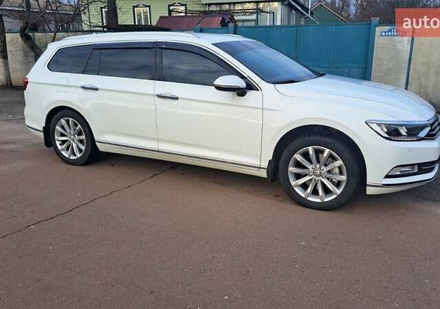 Белый Фольксваген Пассат, объемом двигателя 2 л и пробегом 282 тыс. км за 14700 $, фото 10 на Automoto.ua