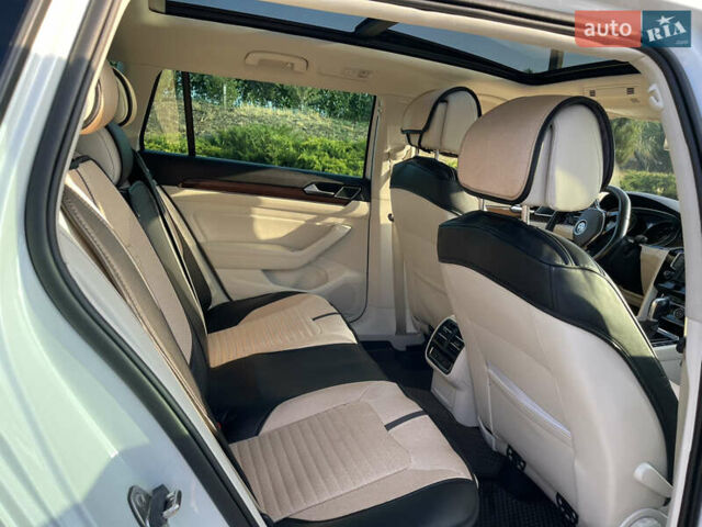 Білий Фольксваген Пассат, об'ємом двигуна 1.97 л та пробігом 123 тис. км за 18500 $, фото 8 на Automoto.ua