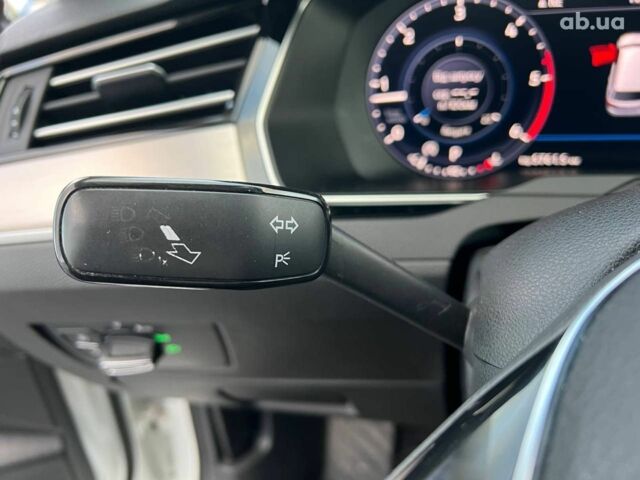 Белый Фольксваген Пассат, объемом двигателя 2 л и пробегом 316 тыс. км за 19480 $, фото 25 на Automoto.ua