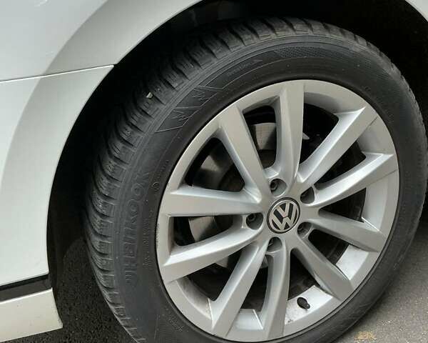 Белый Фольксваген Пассат, объемом двигателя 1.97 л и пробегом 268 тыс. км за 17000 $, фото 7 на Automoto.ua