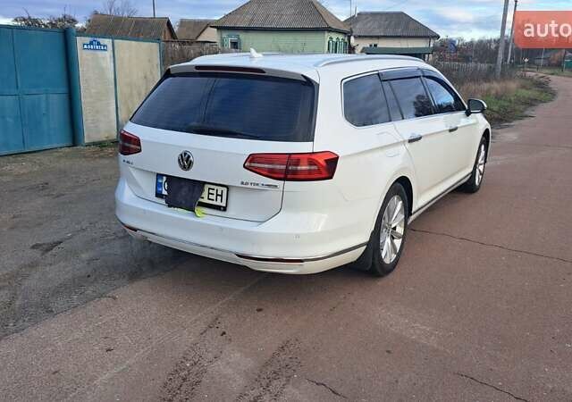 Белый Фольксваген Пассат, объемом двигателя 2 л и пробегом 282 тыс. км за 14700 $, фото 2 на Automoto.ua