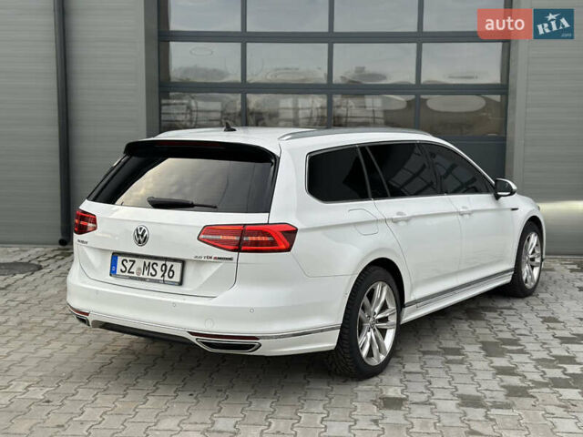 Белый Фольксваген Пассат, объемом двигателя 1.97 л и пробегом 290 тыс. км за 16666 $, фото 12 на Automoto.ua