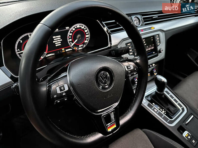 Білий Фольксваген Пассат, об'ємом двигуна 2 л та пробігом 336 тис. км за 14800 $, фото 65 на Automoto.ua