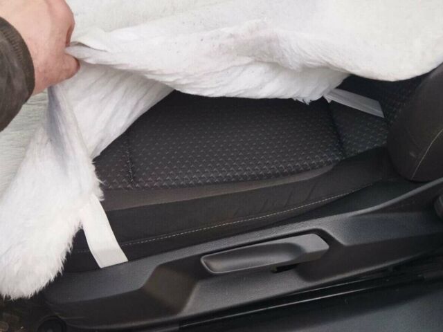 Білий Фольксваген Пассат, об'ємом двигуна 1.6 л та пробігом 312 тис. км за 13200 $, фото 11 на Automoto.ua