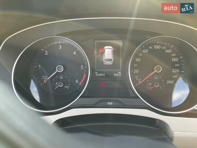 Білий Фольксваген Пассат, об'ємом двигуна 1.97 л та пробігом 123 тис. км за 18500 $, фото 14 на Automoto.ua