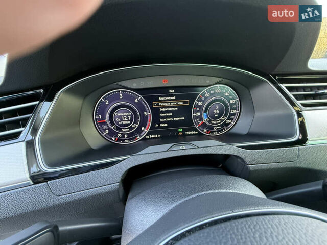 Белый Фольксваген Пассат, объемом двигателя 1.97 л и пробегом 195 тыс. км за 16999 $, фото 49 на Automoto.ua