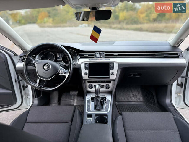 Белый Фольксваген Пассат, объемом двигателя 1.97 л и пробегом 308 тыс. км за 14999 $, фото 21 на Automoto.ua