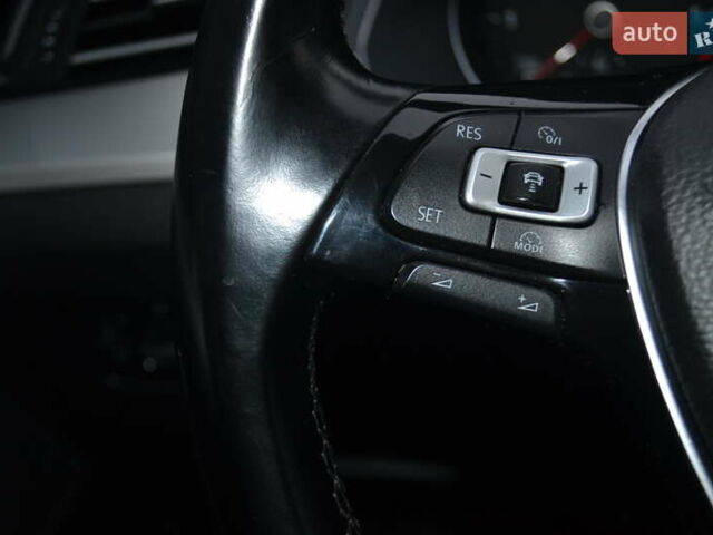 Белый Фольксваген Пассат, объемом двигателя 1.97 л и пробегом 215 тыс. км за 13200 $, фото 21 на Automoto.ua