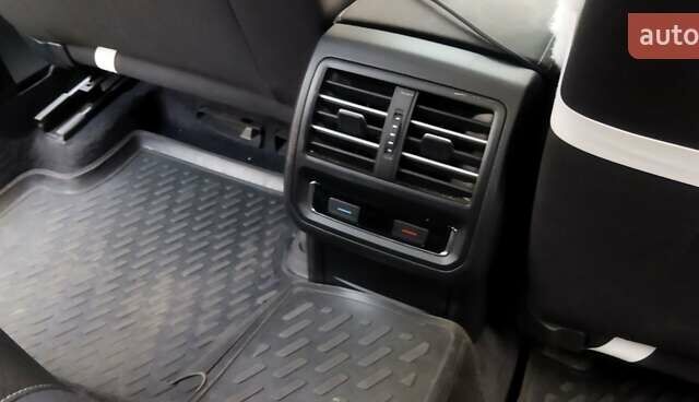 Білий Фольксваген Пассат, об'ємом двигуна 1.6 л та пробігом 298 тис. км за 13450 $, фото 22 на Automoto.ua