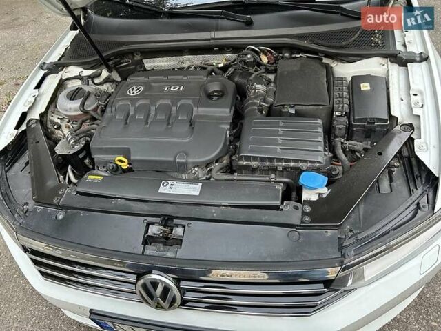 Білий Фольксваген Пассат, об'ємом двигуна 1.97 л та пробігом 290 тис. км за 19200 $, фото 7 на Automoto.ua