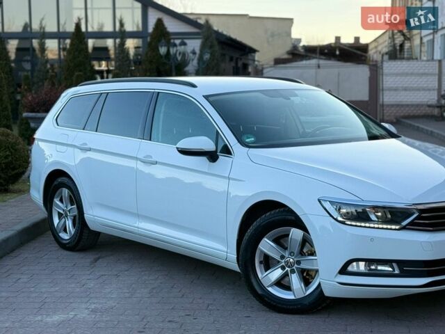 Білий Фольксваген Пассат, об'ємом двигуна 2 л та пробігом 237 тис. км за 13999 $, фото 18 на Automoto.ua