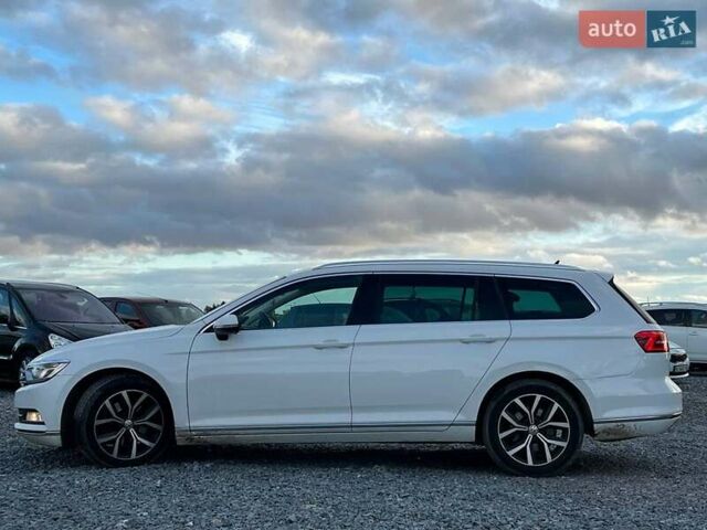 Фольксваген Пассат 2016 в Львове на Automoto.ua Белый Фольксваген Пассат, объемом двигателя 2 л и пробегом 316 тыс. км за 19480 $, фото 3 на Automoto.ua