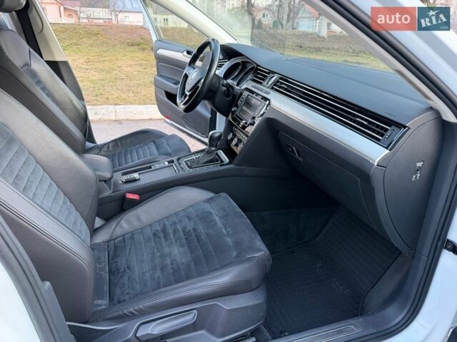 Белый Фольксваген Пассат, объемом двигателя 1.97 л и пробегом 208 тыс. км за 15900 $, фото 20 на Automoto.ua