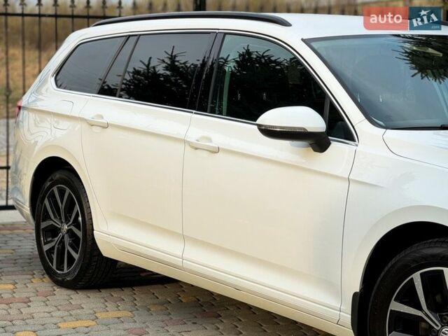 Білий Фольксваген Пассат, об'ємом двигуна 2 л та пробігом 270 тис. км за 14700 $, фото 15 на Automoto.ua