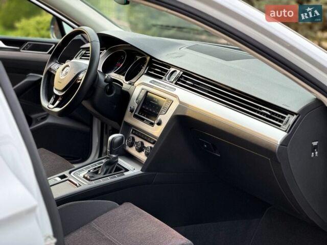 Білий Фольксваген Пассат, об'ємом двигуна 2 л та пробігом 270 тис. км за 14700 $, фото 47 на Automoto.ua