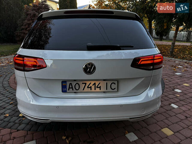 Білий Фольксваген Пассат, об'ємом двигуна 2 л та пробігом 336 тис. км за 14800 $, фото 23 на Automoto.ua