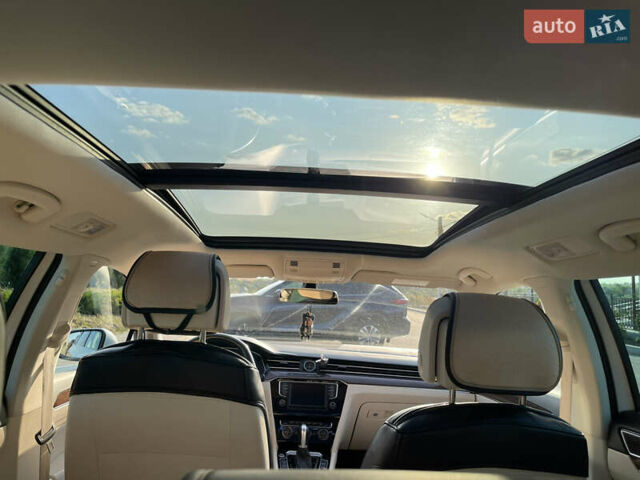 Білий Фольксваген Пассат, об'ємом двигуна 1.97 л та пробігом 123 тис. км за 18500 $, фото 6 на Automoto.ua