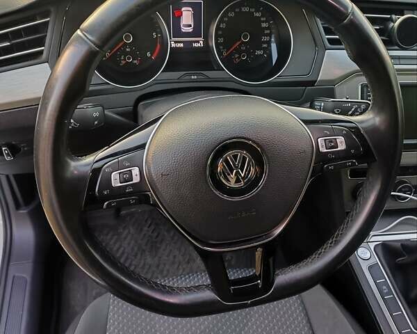 Білий Фольксваген Пассат, об'ємом двигуна 1.6 л та пробігом 298 тис. км за 13450 $, фото 8 на Automoto.ua