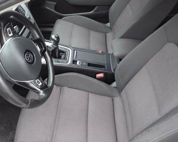 Белый Фольксваген Пассат, объемом двигателя 1.97 л и пробегом 274 тыс. км за 13200 $, фото 10 на Automoto.ua