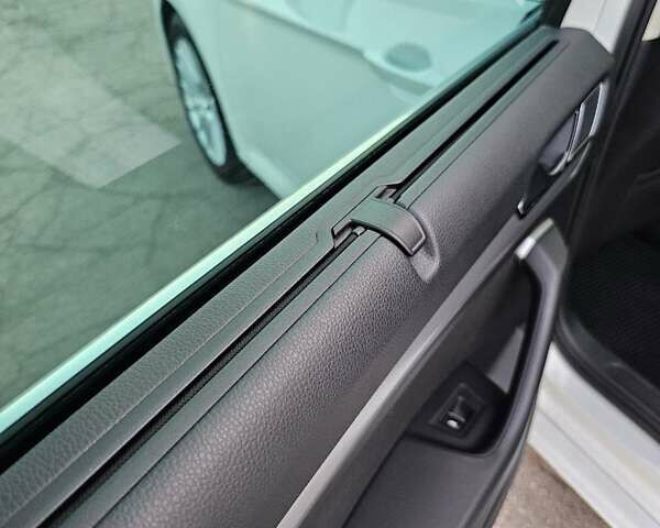 Белый Фольксваген Пассат, объемом двигателя 1.97 л и пробегом 274 тыс. км за 12900 $, фото 32 на Automoto.ua