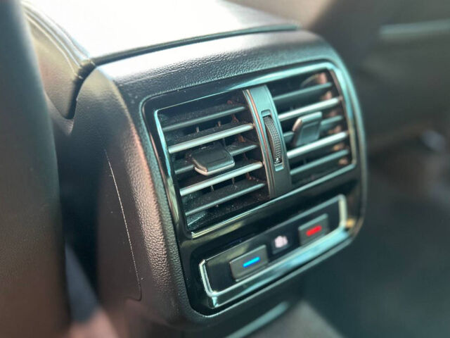 Белый Фольксваген Пассат, объемом двигателя 2 л и пробегом 226 тыс. км за 23500 $, фото 15 на Automoto.ua