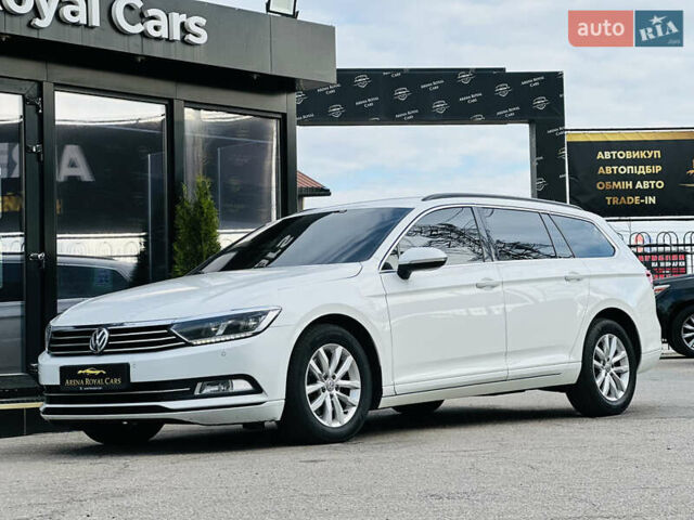 Белый Фольксваген Пассат, объемом двигателя 1.97 л и пробегом 197 тыс. км за 14800 $, фото 5 на Automoto.ua