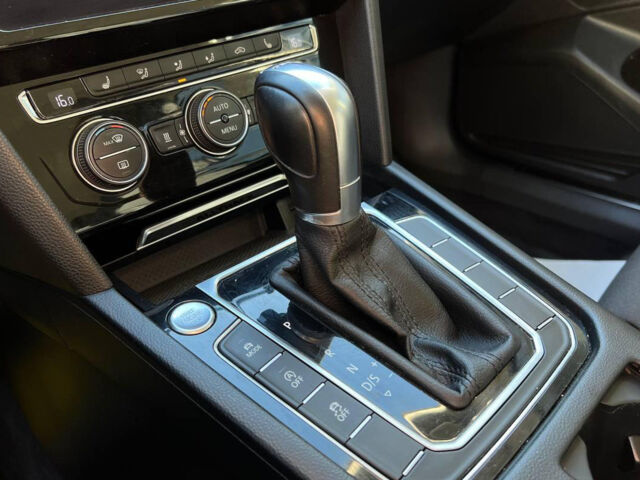 Білий Фольксваген Пассат, об'ємом двигуна 2 л та пробігом 198 тис. км за 20700 $, фото 14 на Automoto.ua