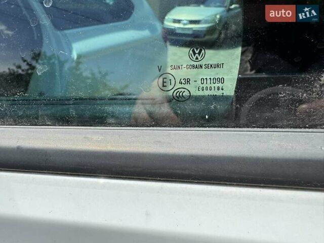 Білий Фольксваген Пассат, об'ємом двигуна 1.97 л та пробігом 198 тис. км за 17800 $, фото 37 на Automoto.ua