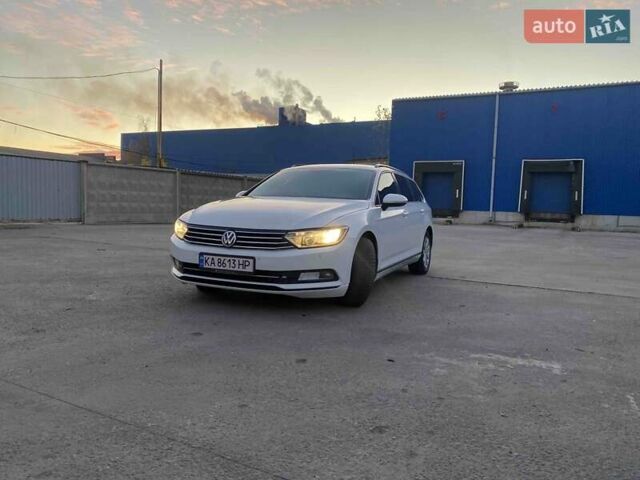 Білий Фольксваген Пассат, об'ємом двигуна 1.97 л та пробігом 381 тис. км за 11850 $, фото 6 на Automoto.ua