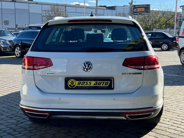 Білий Фольксваген Пассат, об'ємом двигуна 2 л та пробігом 198 тис. км за 20700 $, фото 4 на Automoto.ua