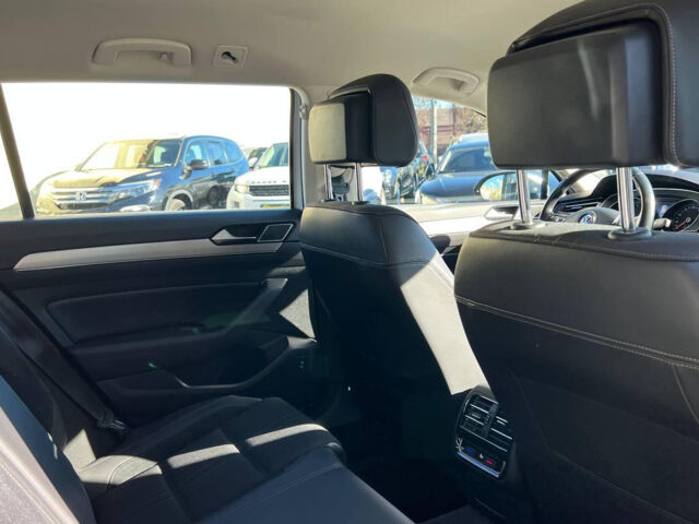 Білий Фольксваген Пассат, об'ємом двигуна 2 л та пробігом 198 тис. км за 20700 $, фото 20 на Automoto.ua