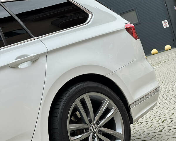 Белый Фольксваген Пассат, объемом двигателя 1.6 л и пробегом 262 тыс. км за 16000 $, фото 8 на Automoto.ua