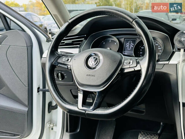 Белый Фольксваген Пассат, объемом двигателя 1.97 л и пробегом 197 тыс. км за 14800 $, фото 20 на Automoto.ua