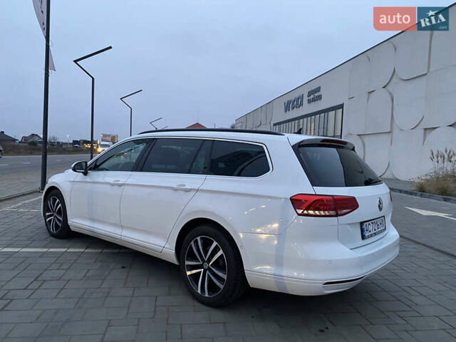 Білий Фольксваген Пассат, об'ємом двигуна 1.97 л та пробігом 243 тис. км за 17500 $, фото 4 на Automoto.ua