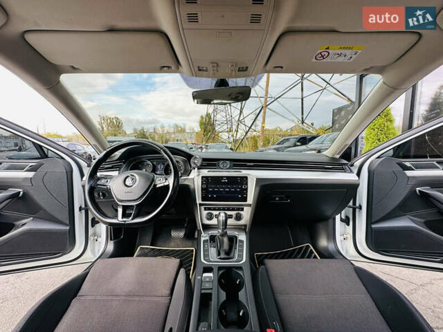 Белый Фольксваген Пассат, объемом двигателя 1.97 л и пробегом 197 тыс. км за 14800 $, фото 18 на Automoto.ua