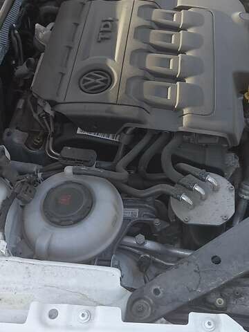 Білий Фольксваген Пассат, об'ємом двигуна 1.6 л та пробігом 192 тис. км за 18200 $, фото 19 на Automoto.ua