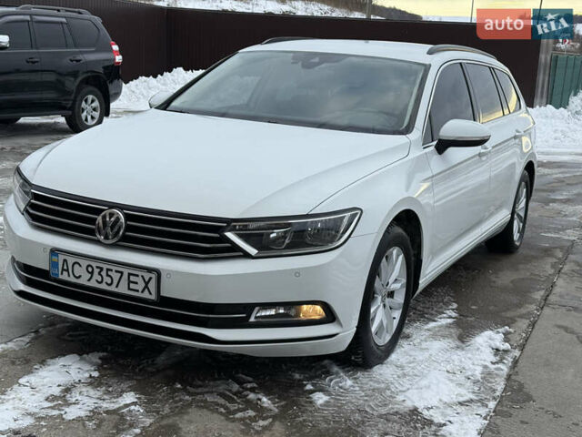 Белый Фольксваген Пассат, объемом двигателя 2 л и пробегом 345 тыс. км за 13900 $, фото 2 на Automoto.ua