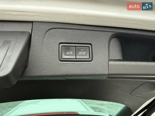 Белый Фольксваген Пассат, объемом двигателя 1.97 л и пробегом 267 тыс. км за 19500 $, фото 8 на Automoto.ua