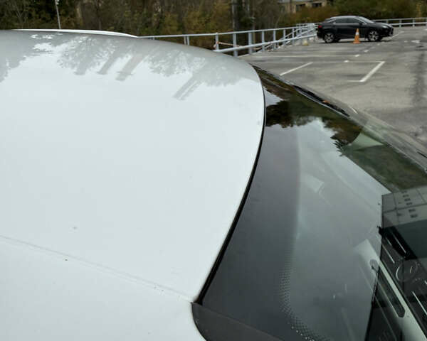 Белый Фольксваген Пассат, объемом двигателя 1.97 л и пробегом 219 тыс. км за 20000 $, фото 20 на Automoto.ua